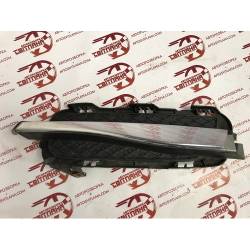 Решетка бампер передняя правая Jaguar XF 2008-2015 8X2315K233BC